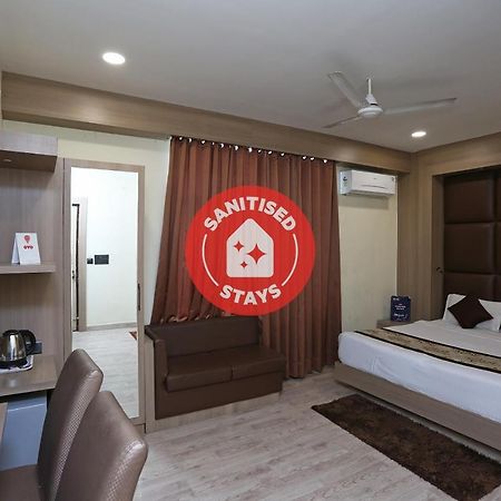 Capital O 5663 Gs Inn Chinhat Dış mekan fotoğraf