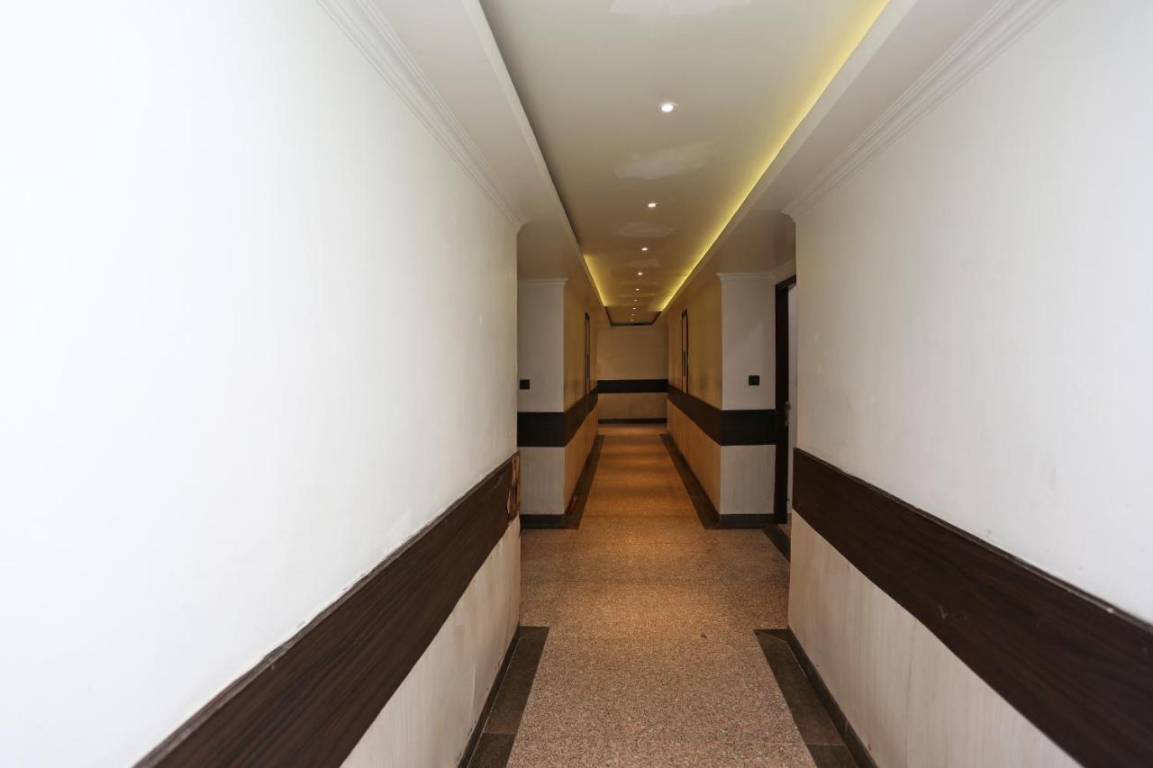 Capital O 5663 Gs Inn Chinhat Dış mekan fotoğraf