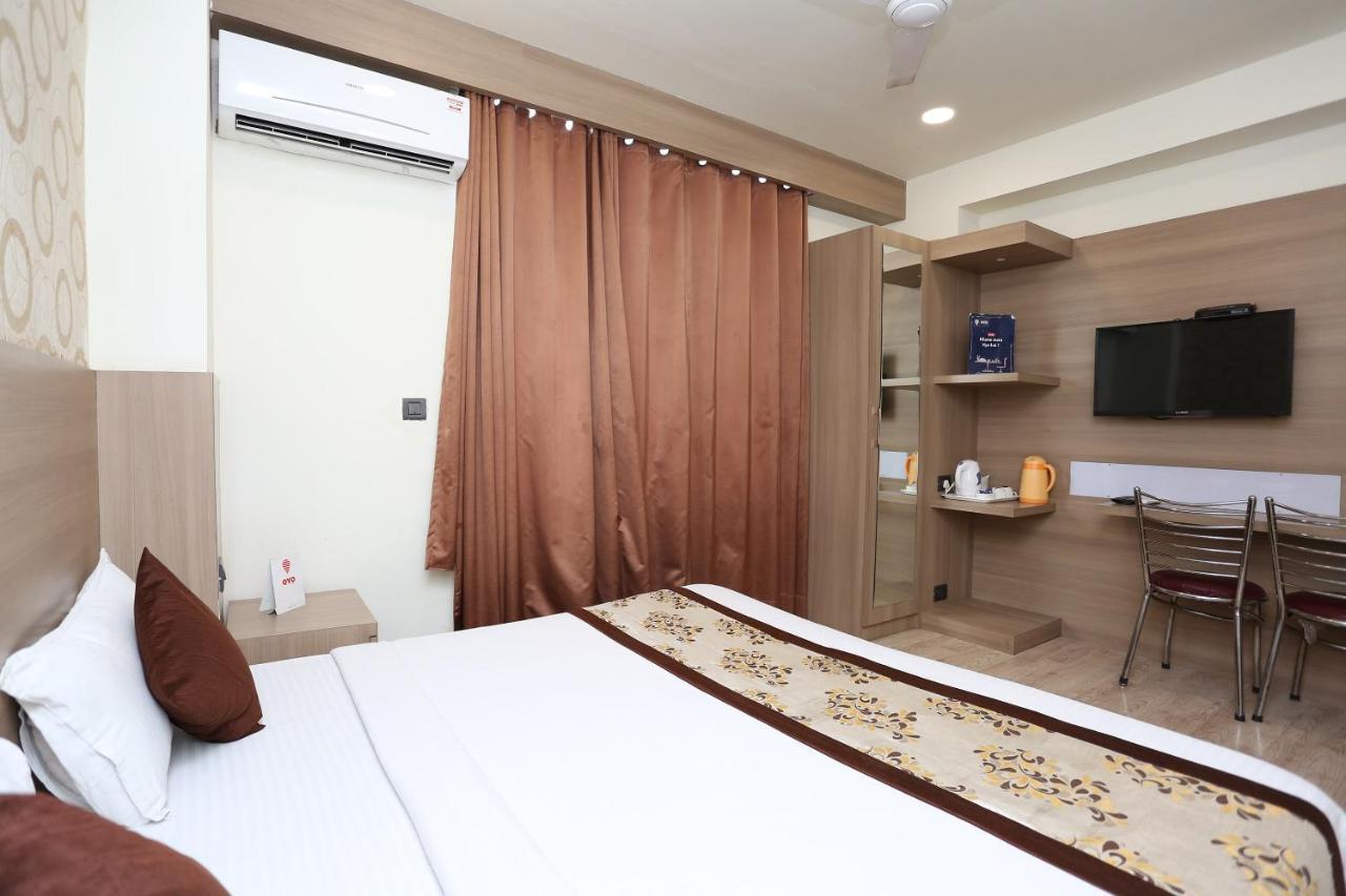Capital O 5663 Gs Inn Chinhat Dış mekan fotoğraf